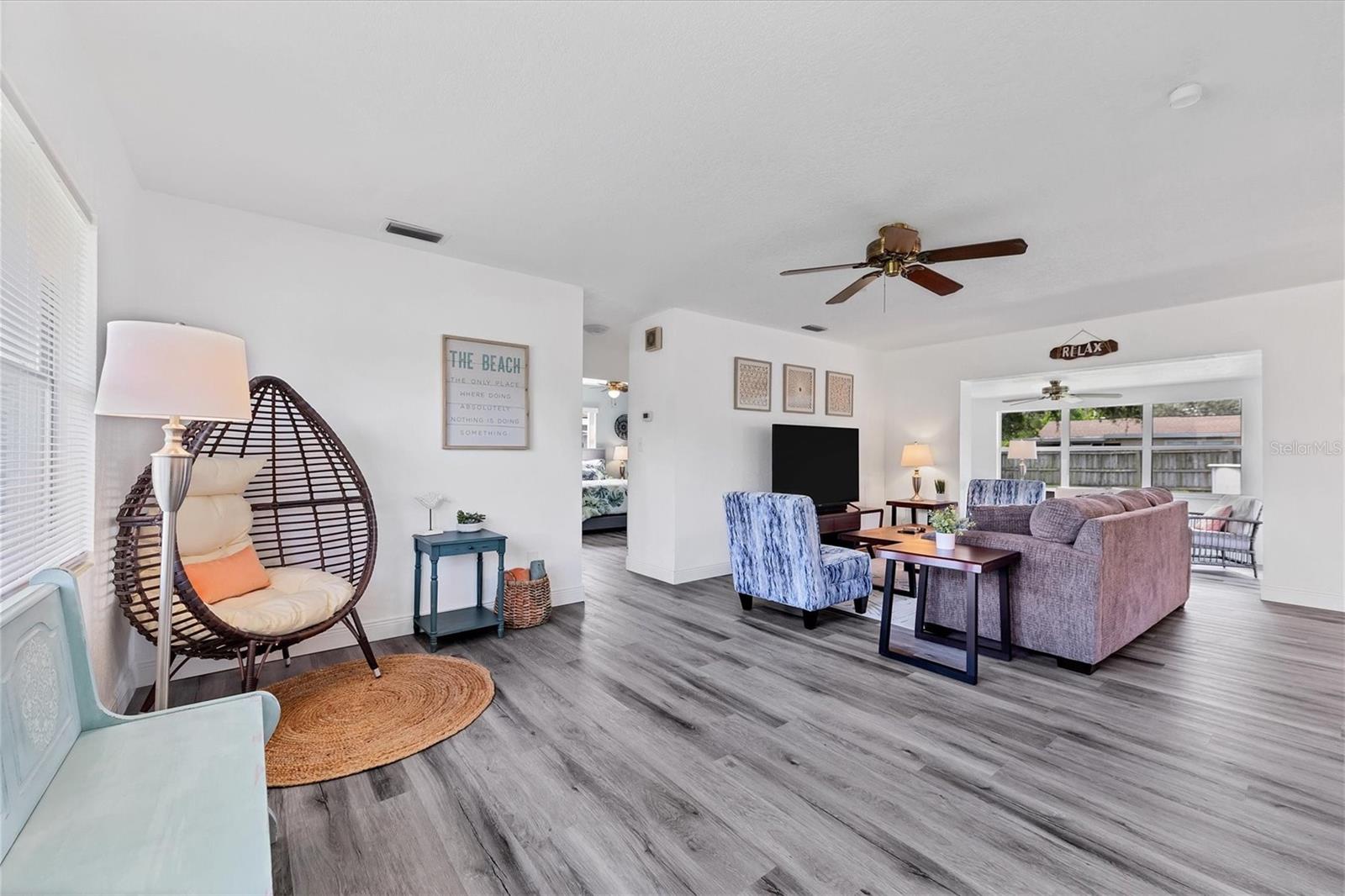 RICHMOND HILL - Residential