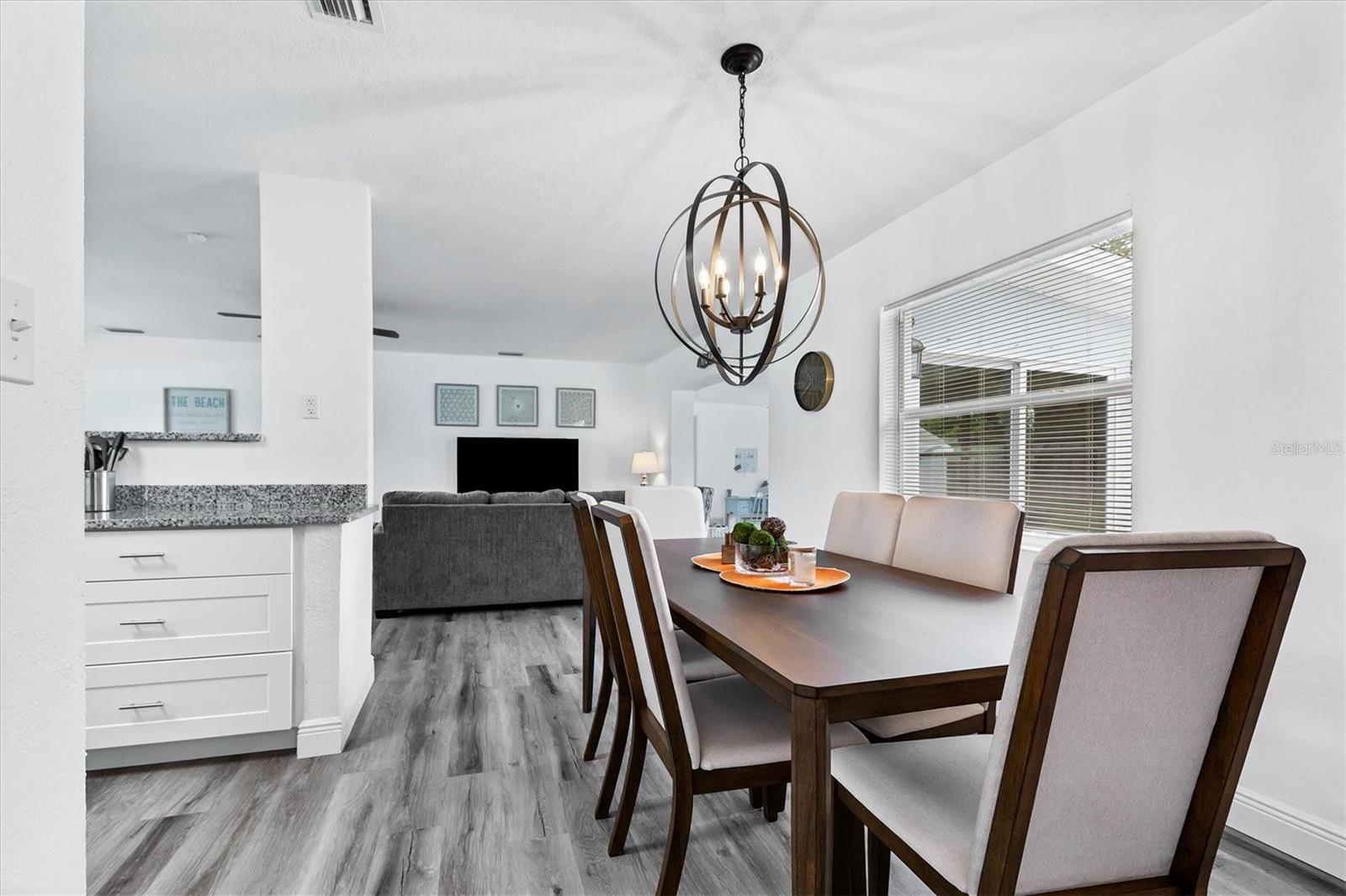 RICHMOND HILL - Residential