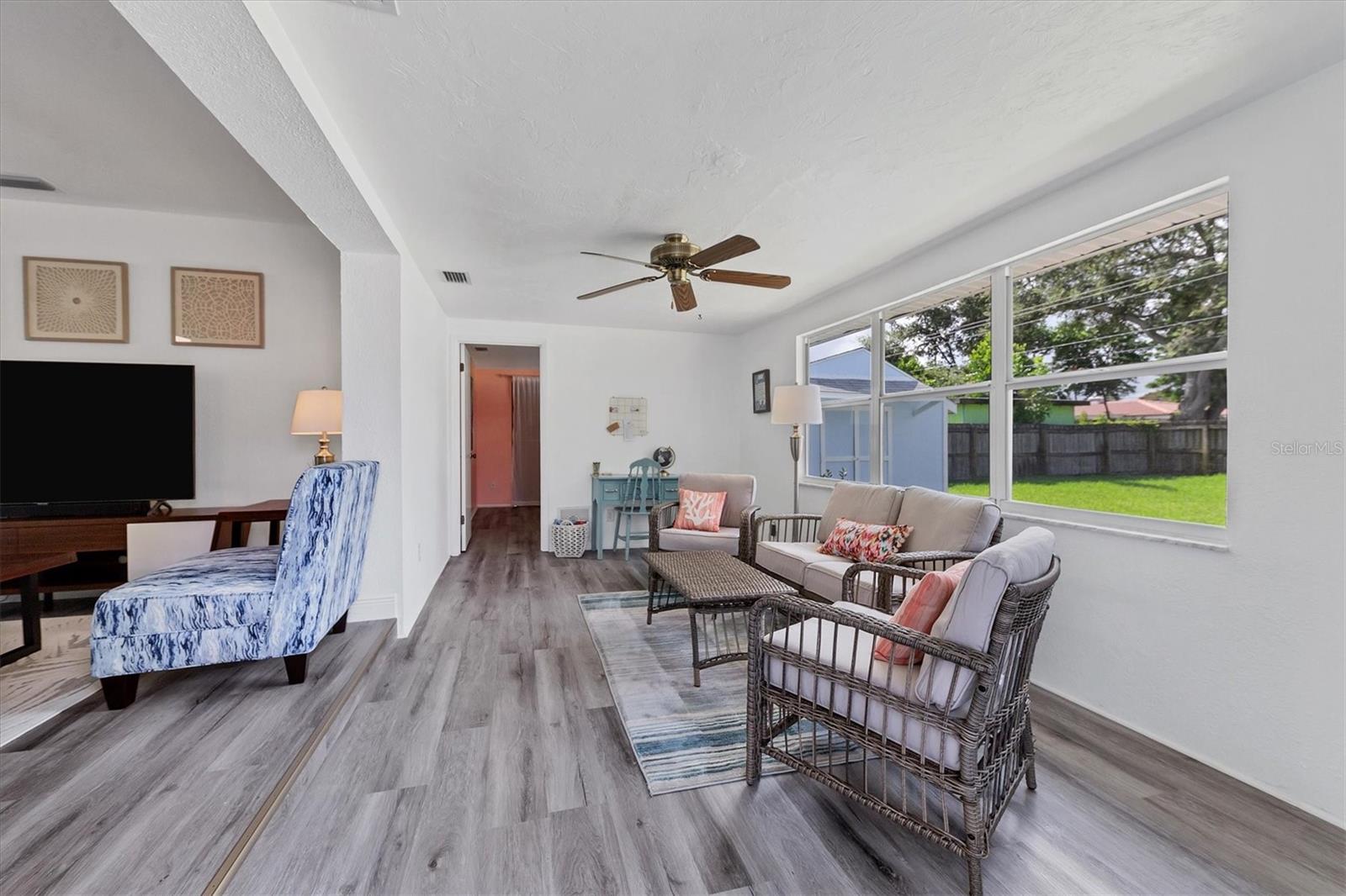 RICHMOND HILL - Residential