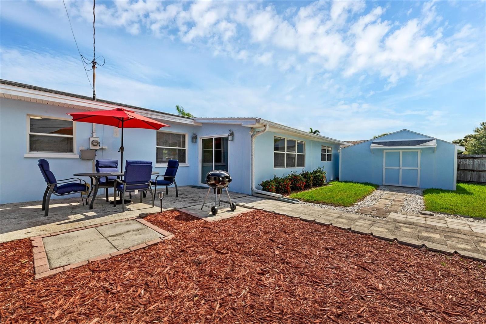 RICHMOND HILL - Residential