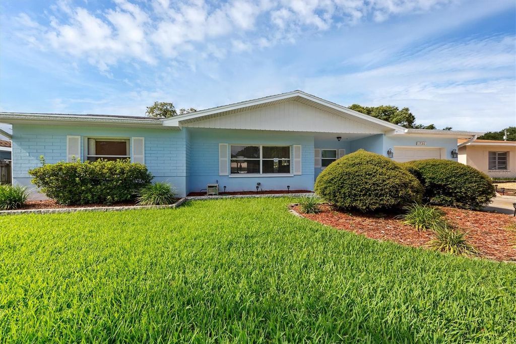 Photo of 1726 Southview Road, Largo, FL 33770 (MLS # TB8452540)