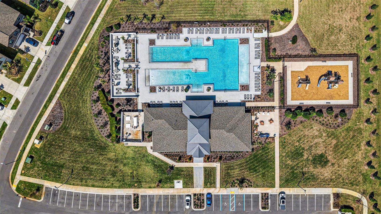 ABBOTT SQUARE - Residential