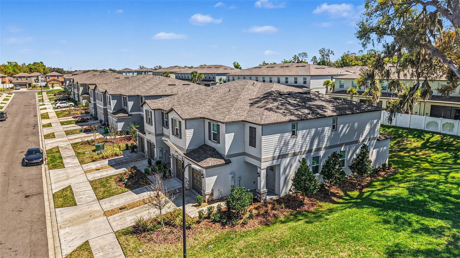 ABBOTT SQUARE - Residential