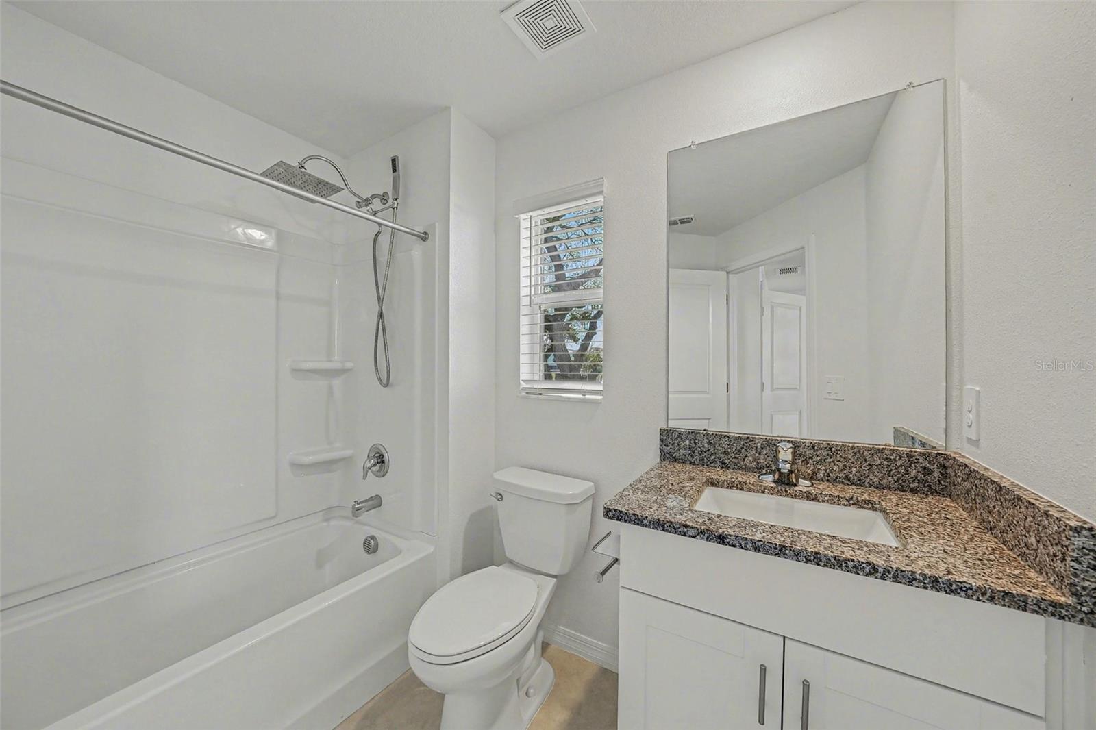 ABBOTT SQUARE - Residential