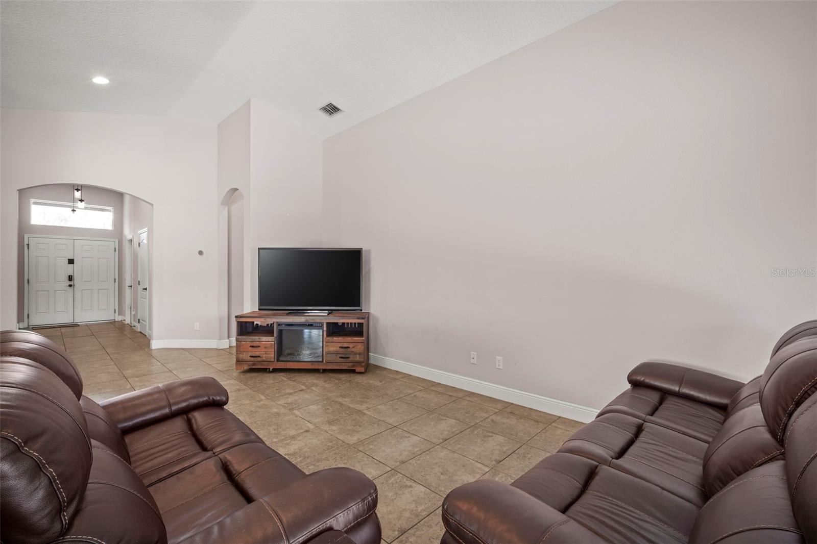 ROCKET CITYA - Residential