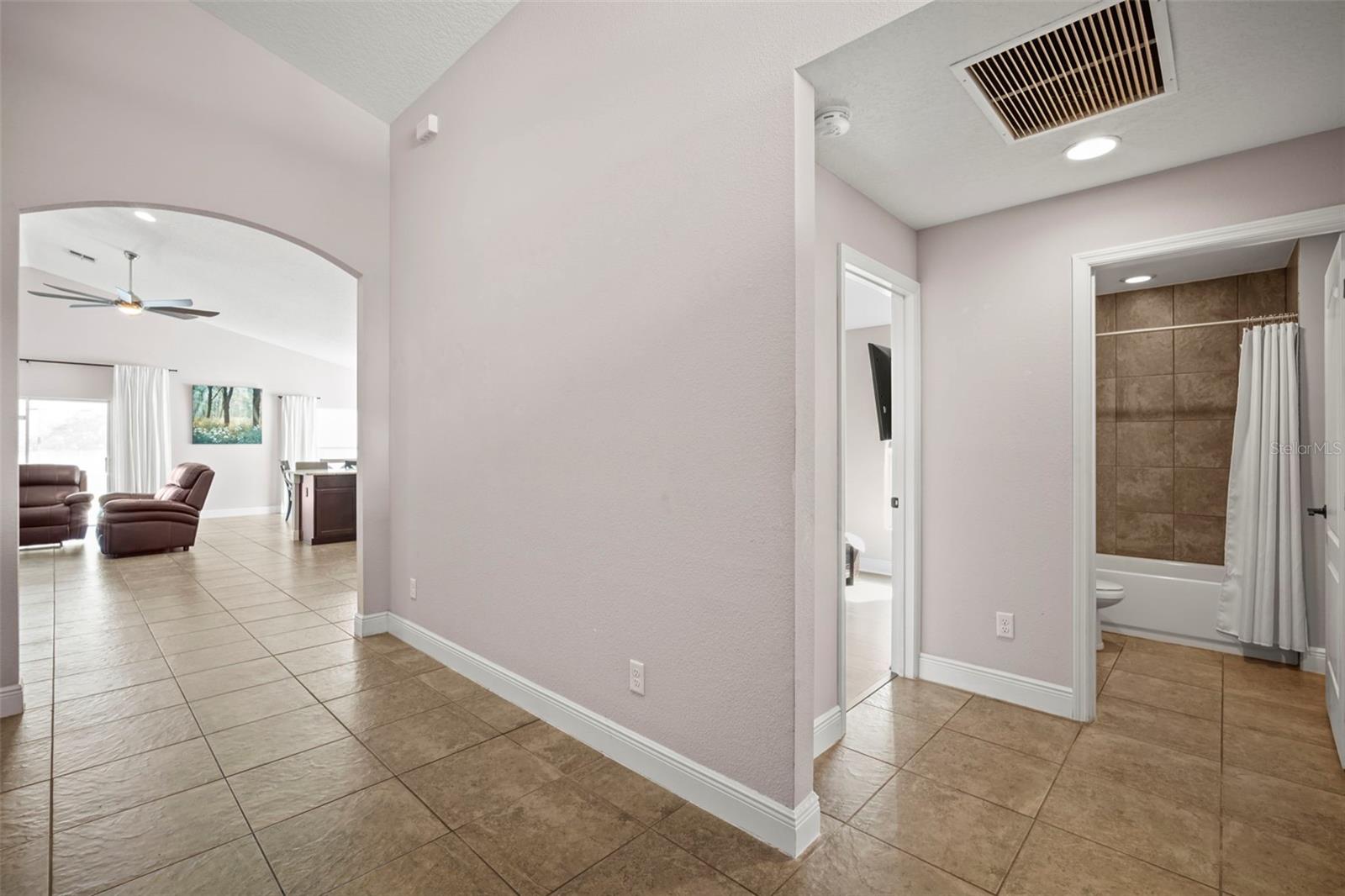 ROCKET CITYA - Residential