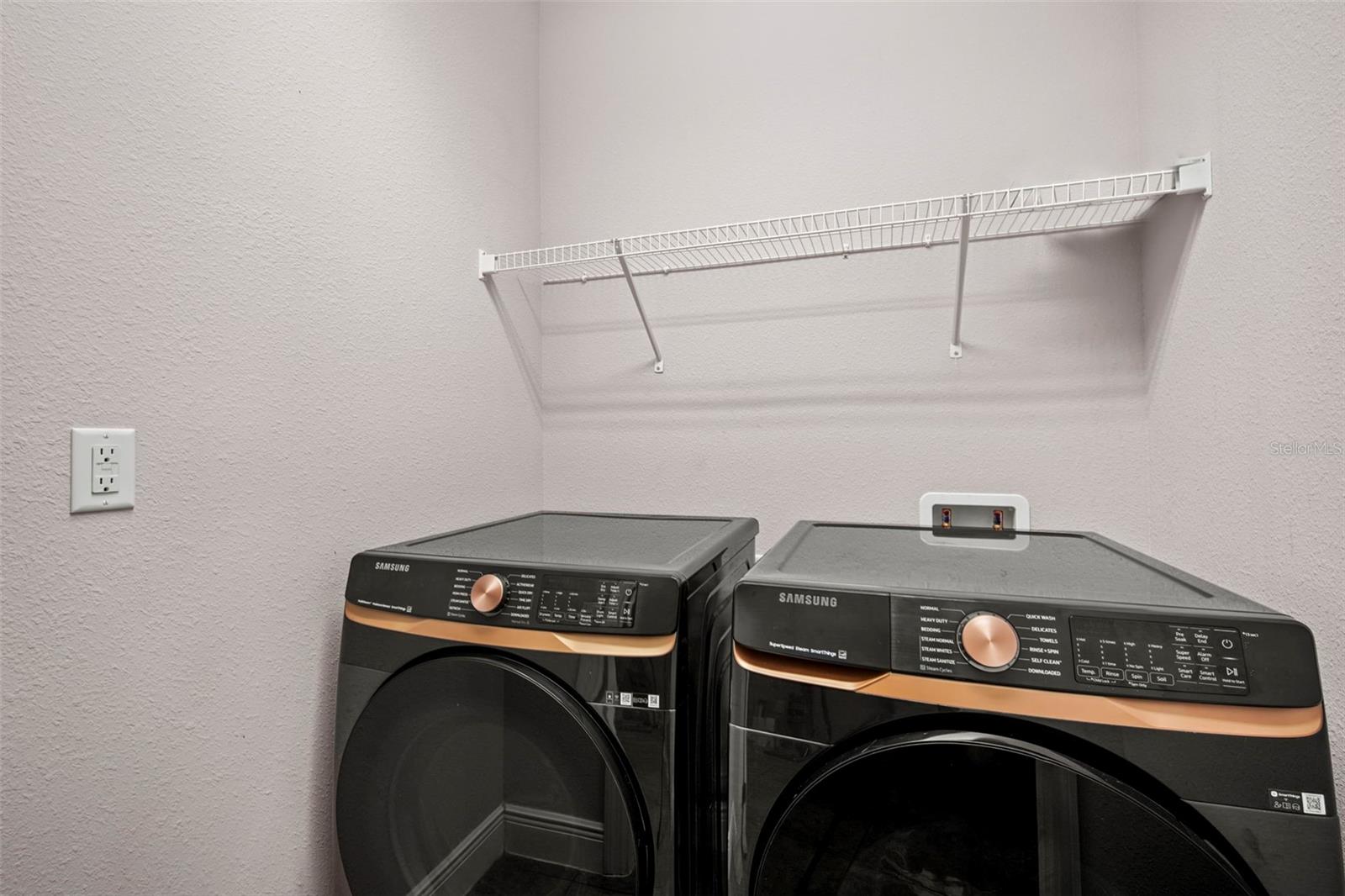 ROCKET CITYA - Residential