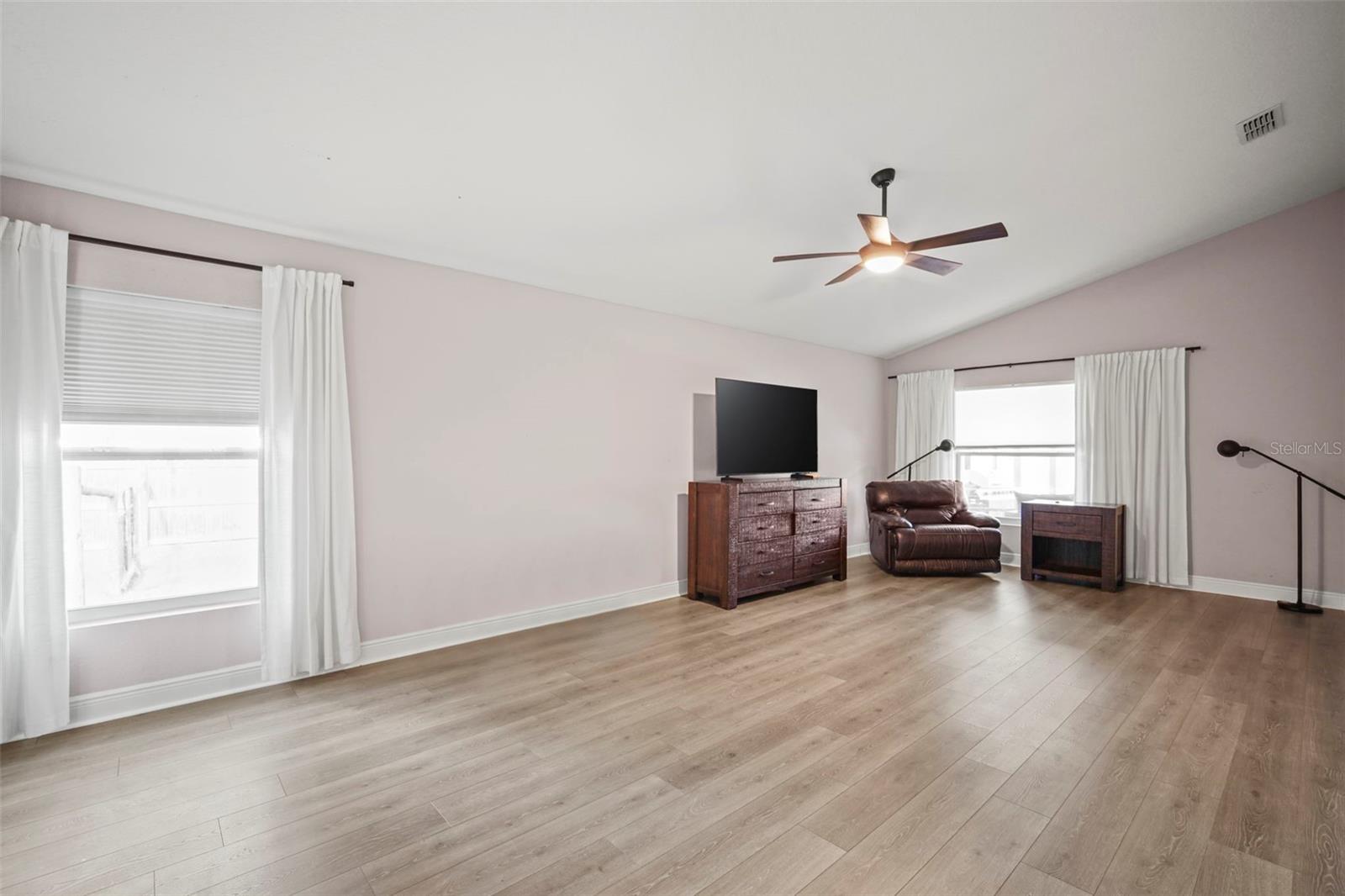 ROCKET CITYA - Residential