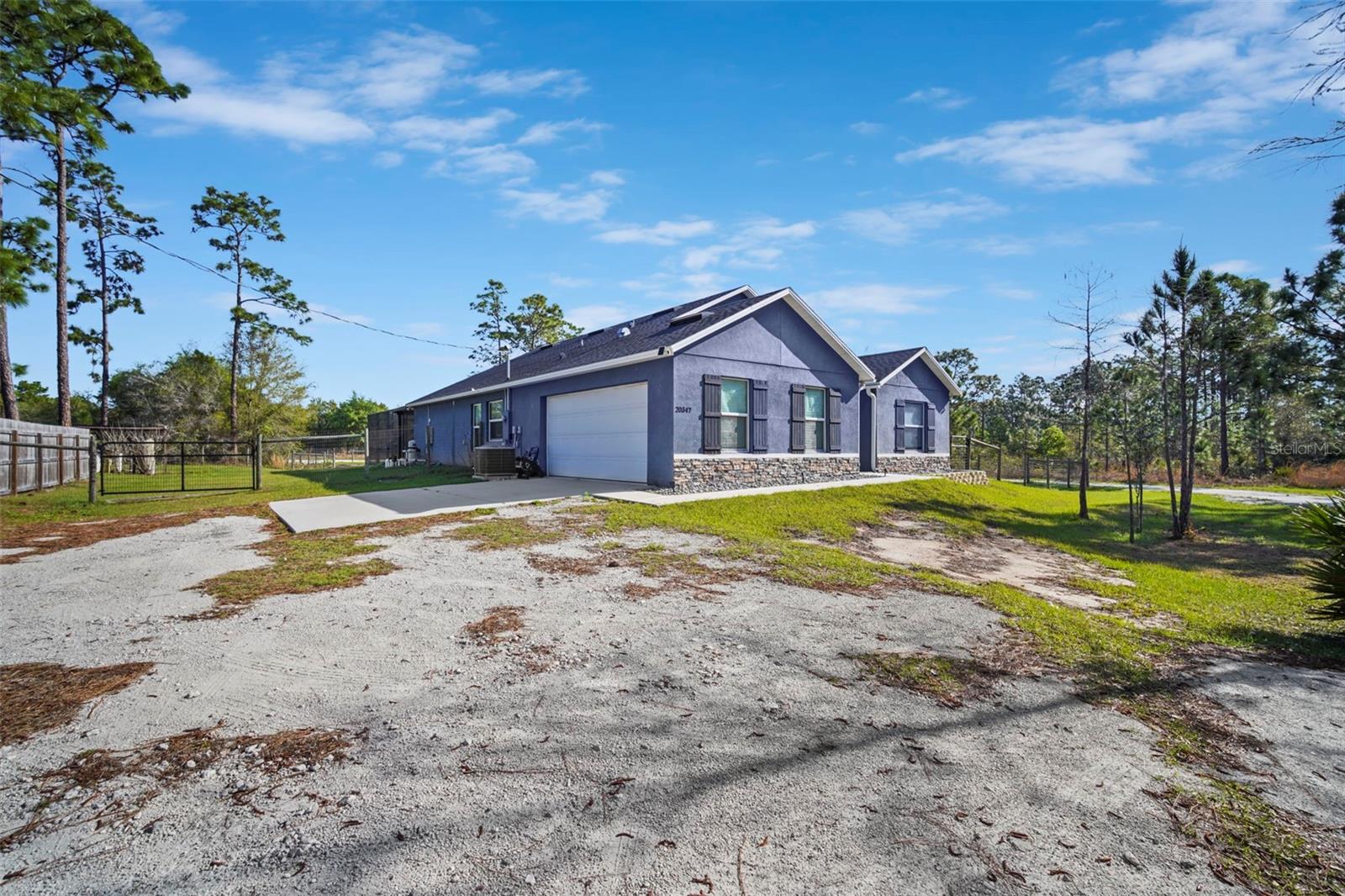 ROCKET CITYA - Residential