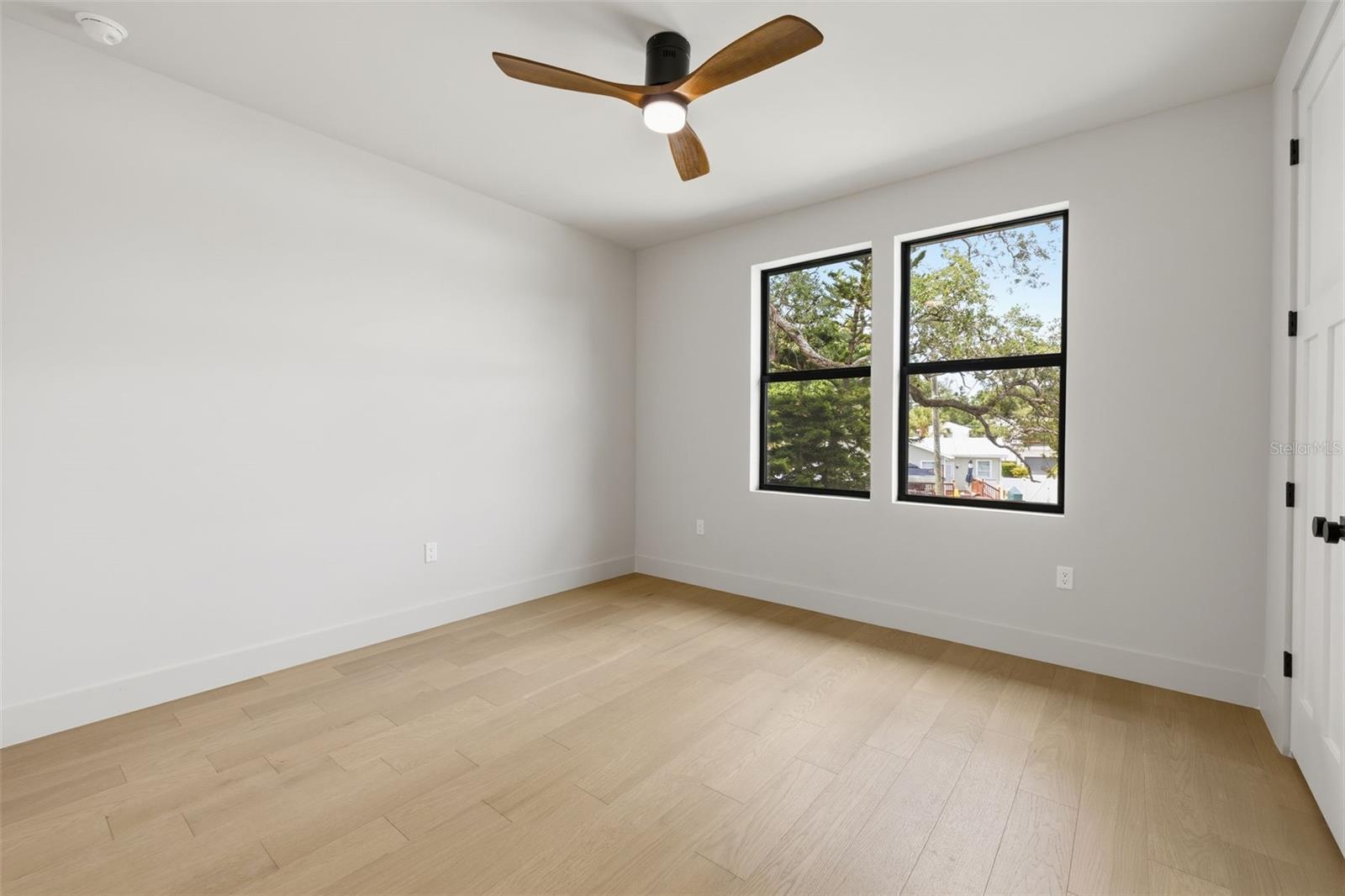 RIDGEWOOD PARK - Residential