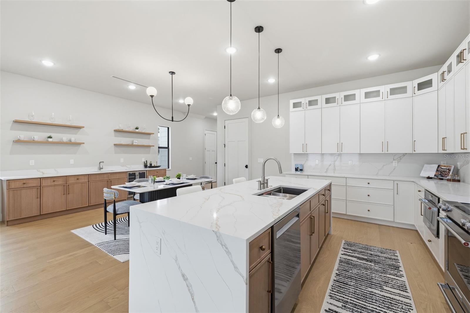 RIDGEWOOD PARK - Residential