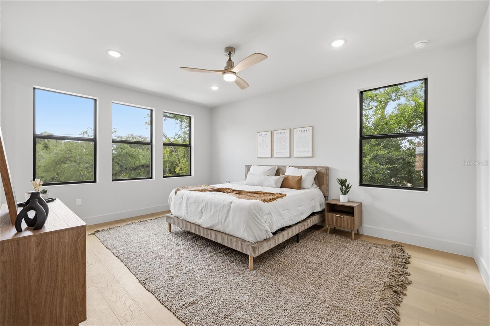 RIDGEWOOD PARK - Residential