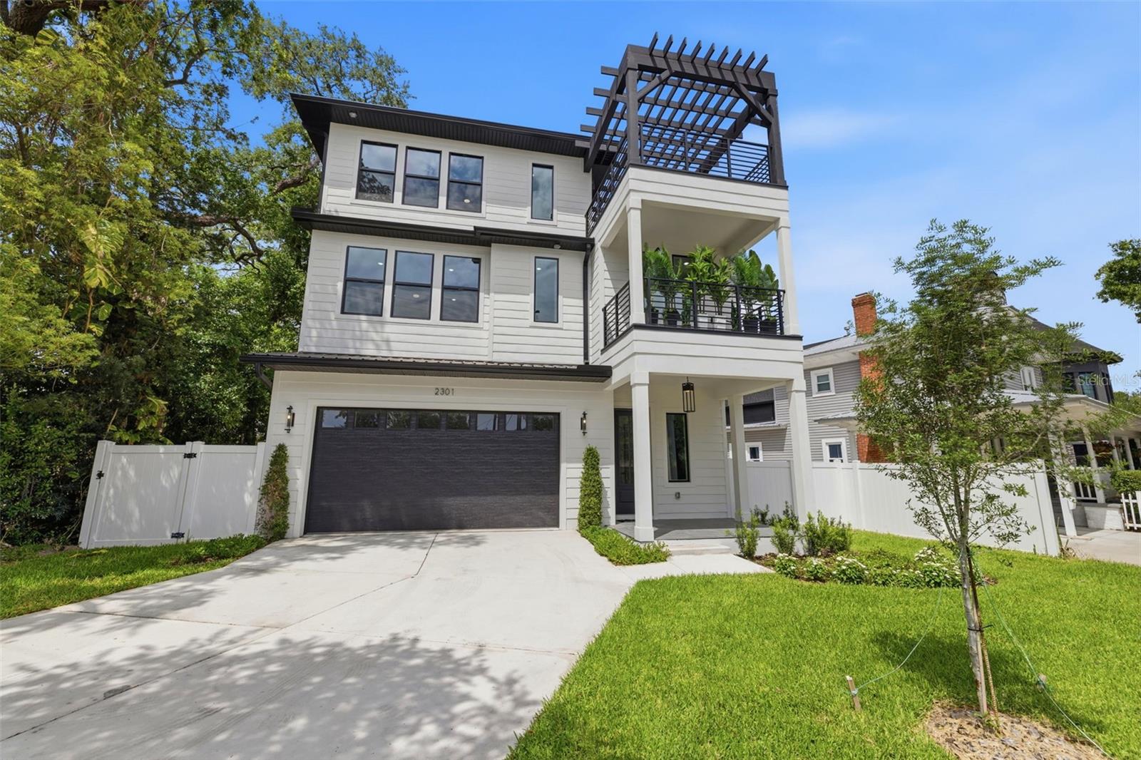 RIDGEWOOD PARK - Residential