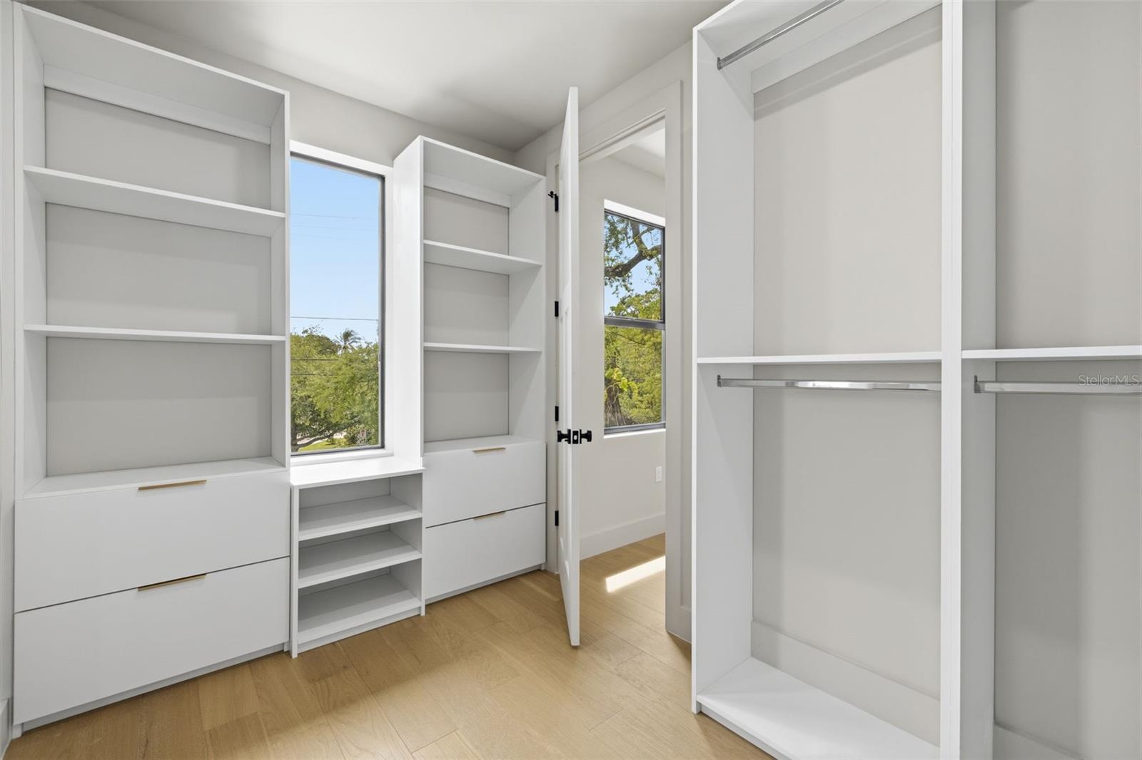 RIDGEWOOD PARK - Residential