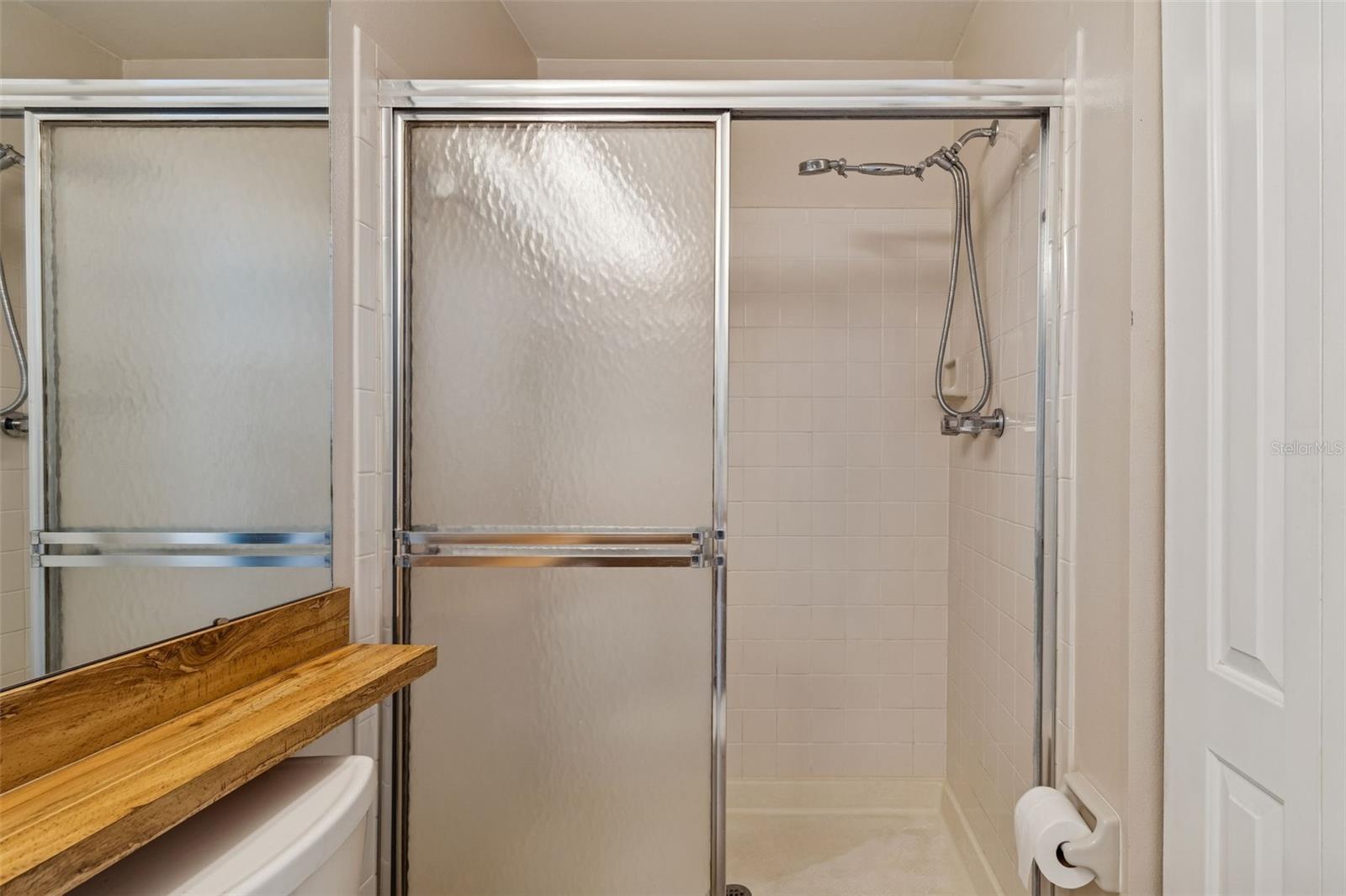 BELLE OAK VILLAS - Residential