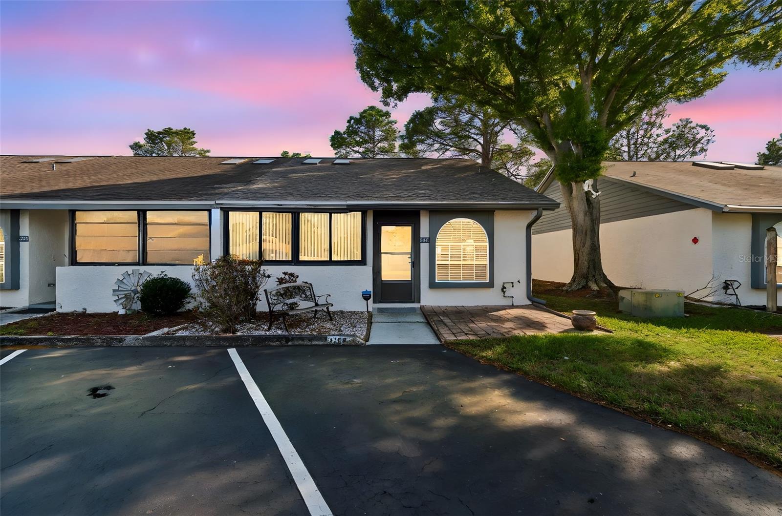 BELLE OAK VILLAS - Residential