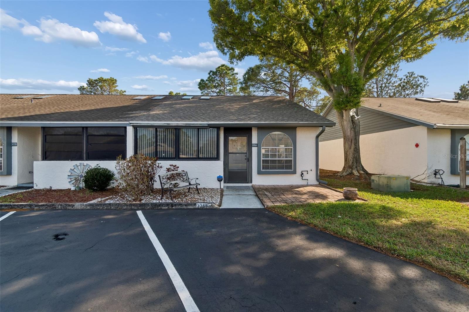 BELLE OAK VILLAS - Residential