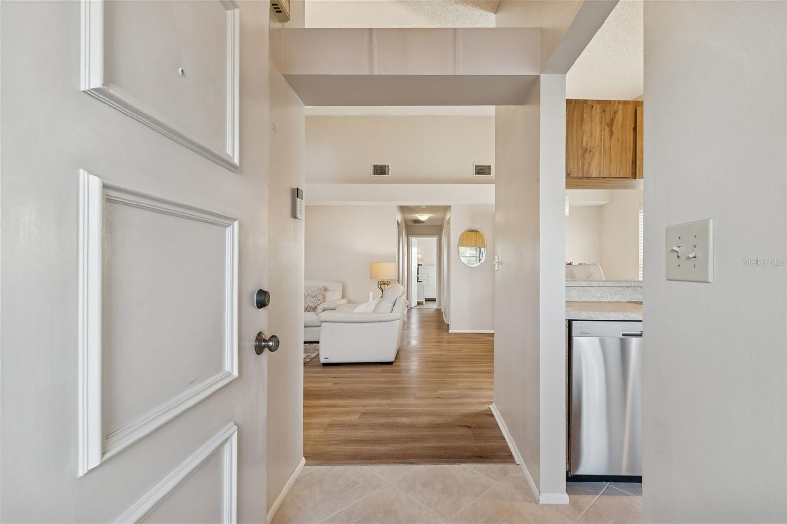 BELLE OAK VILLAS - Residential