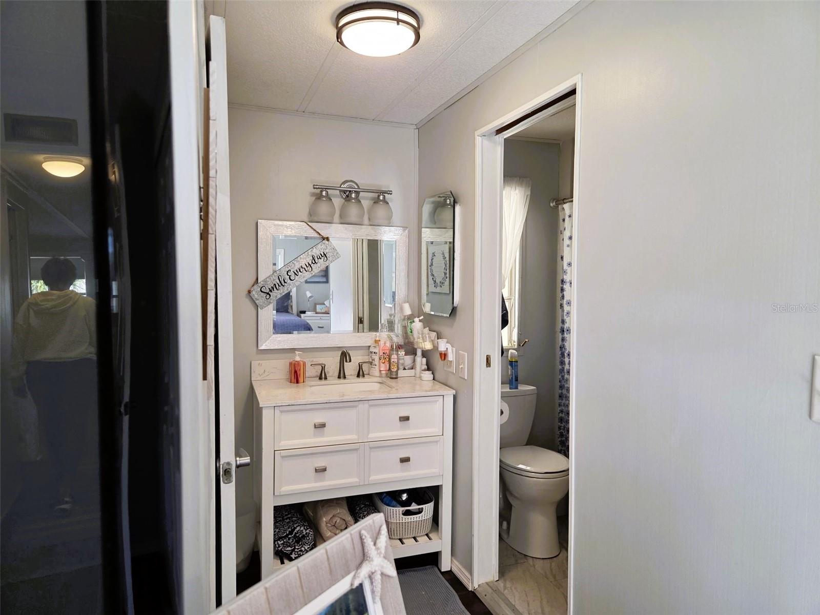 OAKWOOD MANOR - Residential