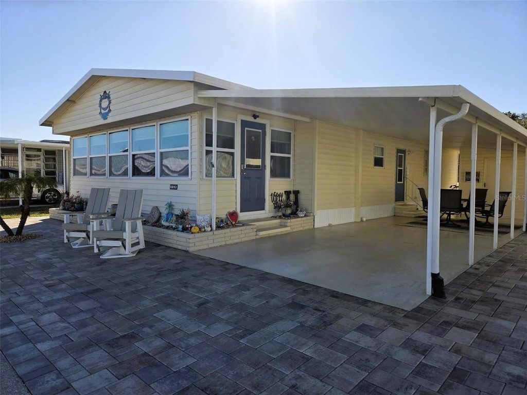 Photo of 3320 Oakwood Boulevard S, Sarasota, FL 34237 (MLS # A4678864)