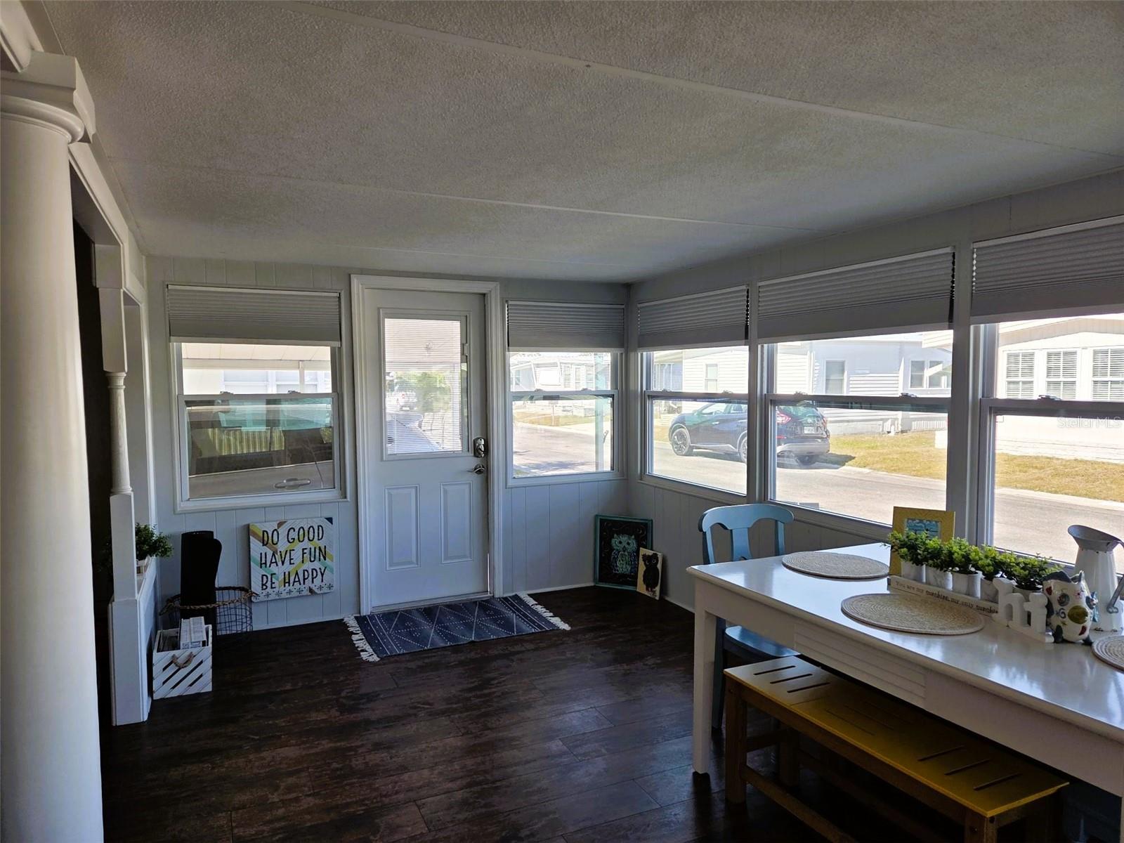 OAKWOOD MANOR - Residential