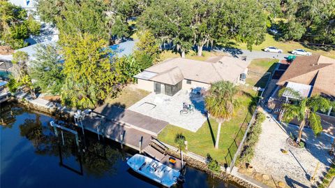 A home in HOMOSASSA