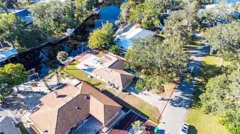 A home in HOMOSASSA