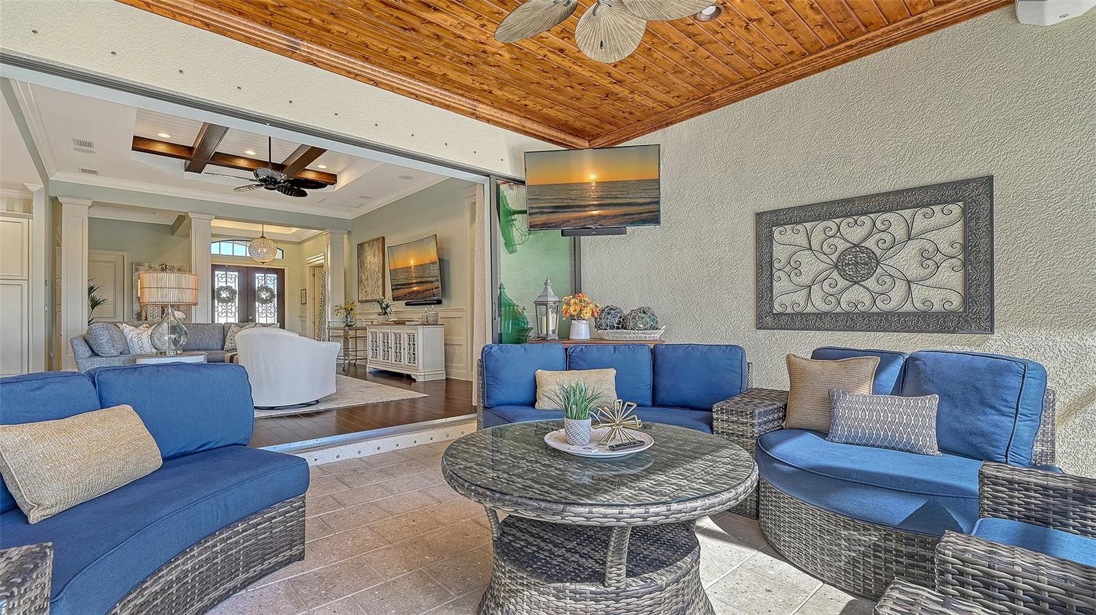 COUNTRY CLUB EAST AT LAKEWD RNCH TT - Residential