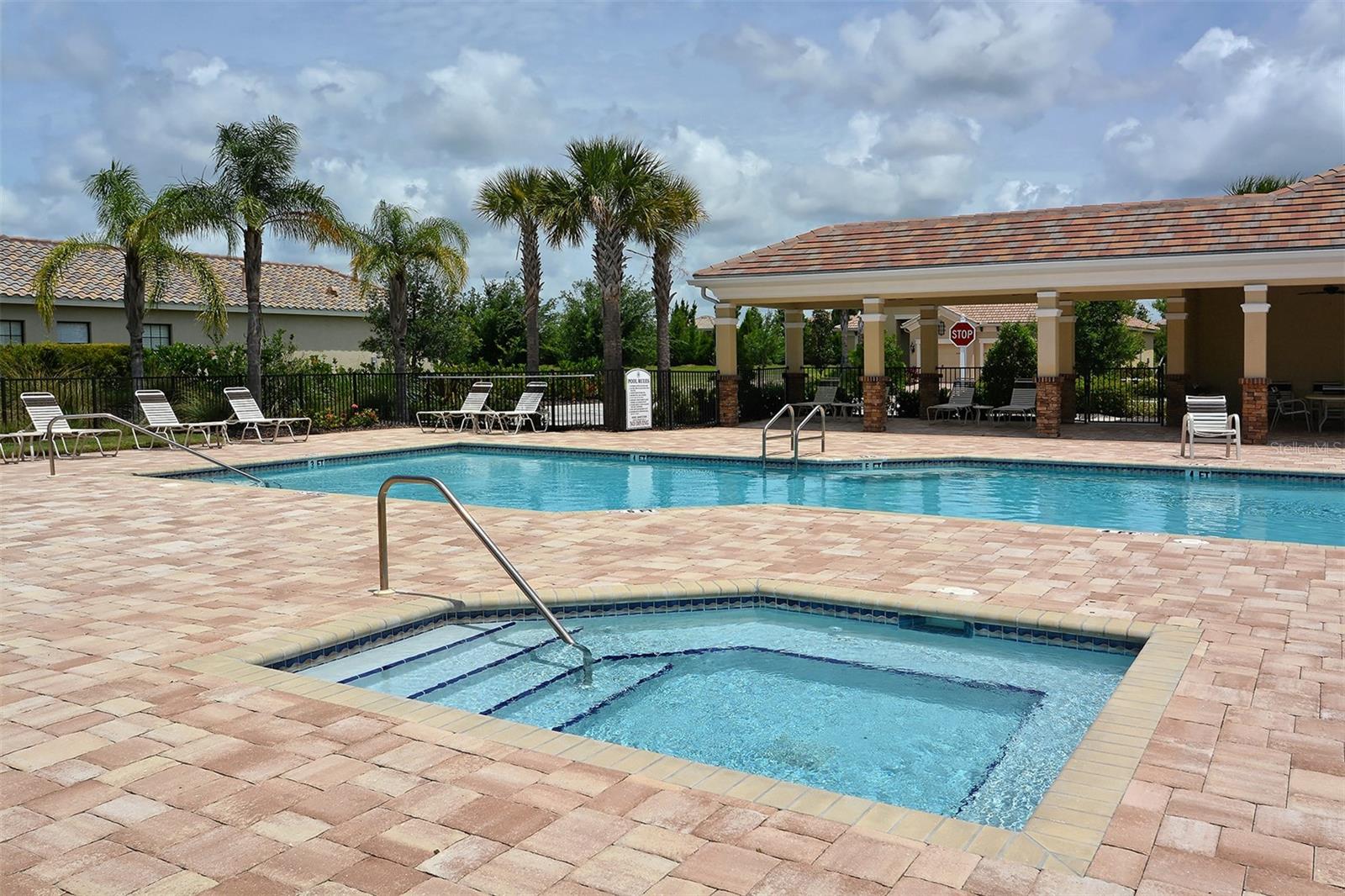 COUNTRY CLUB EAST AT LAKEWD RNCH TT - Residential