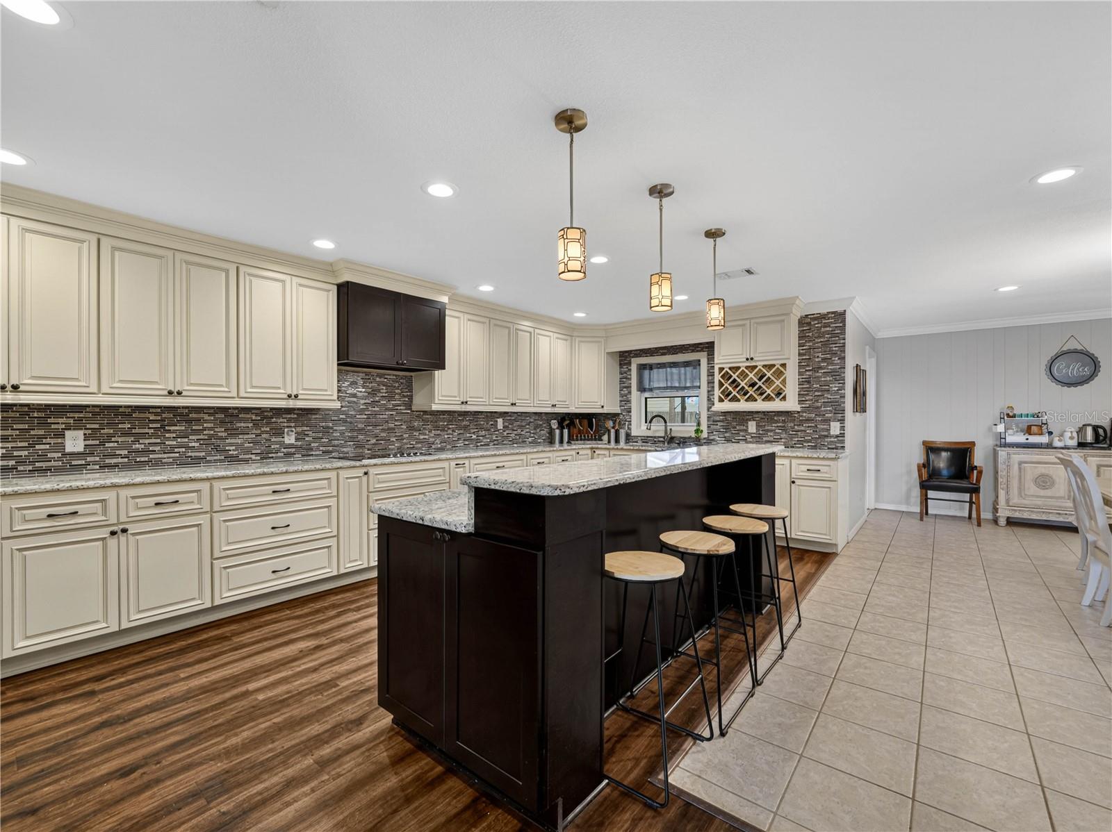 KINGS POINT SUB - Residential