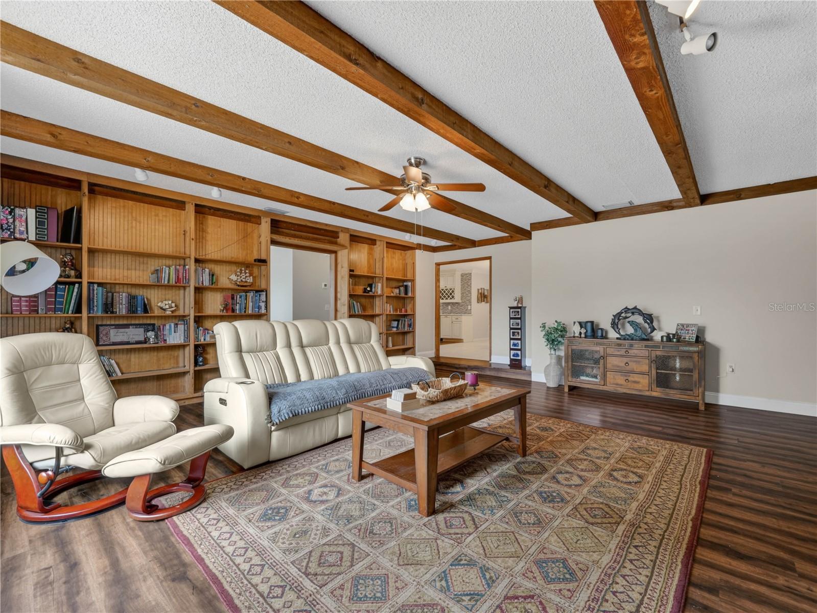 KINGS POINT SUB - Residential