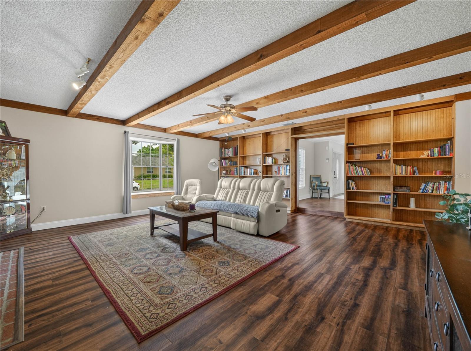 KINGS POINT SUB - Residential