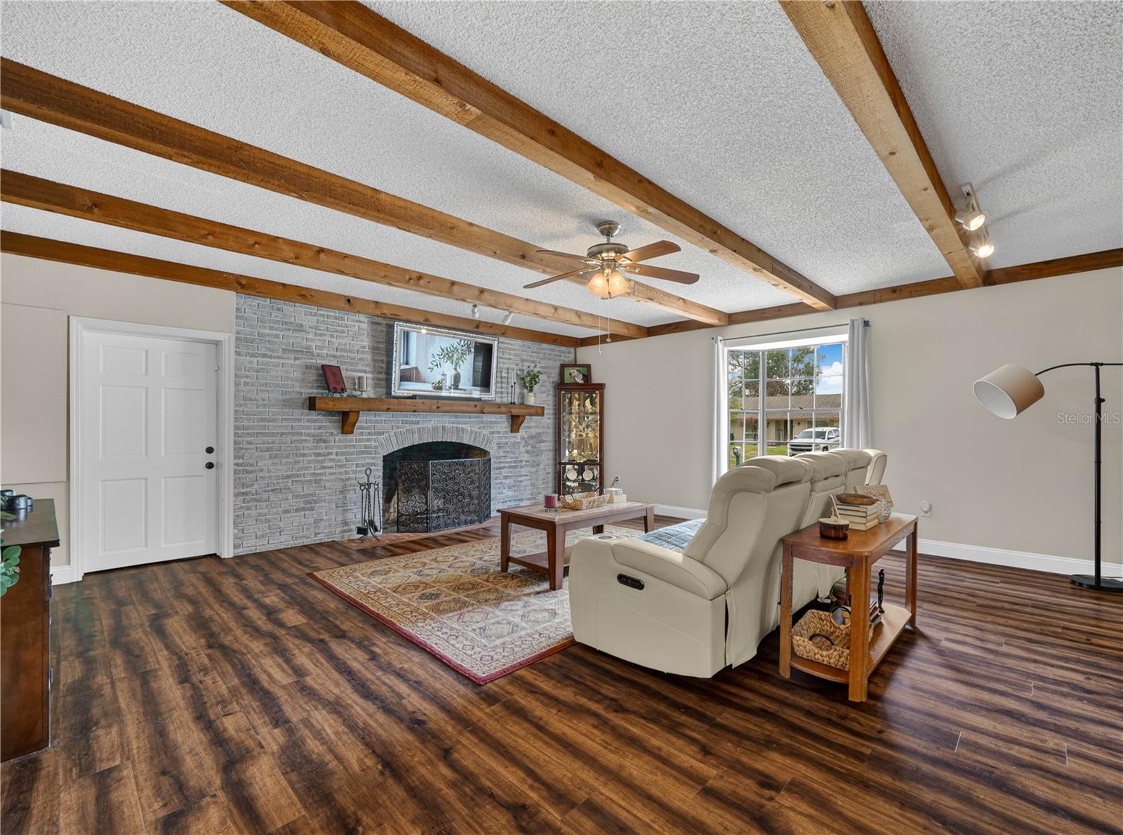 KINGS POINT SUB - Residential