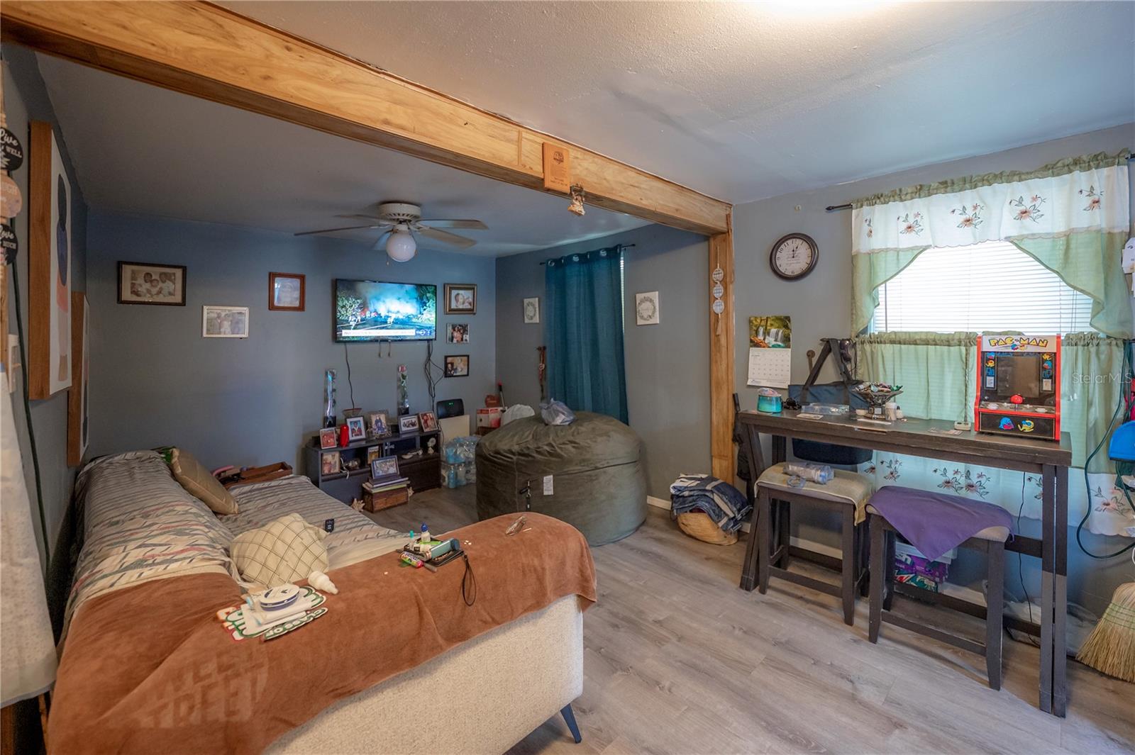 SULPHUR SPGS ADD - Residential Income