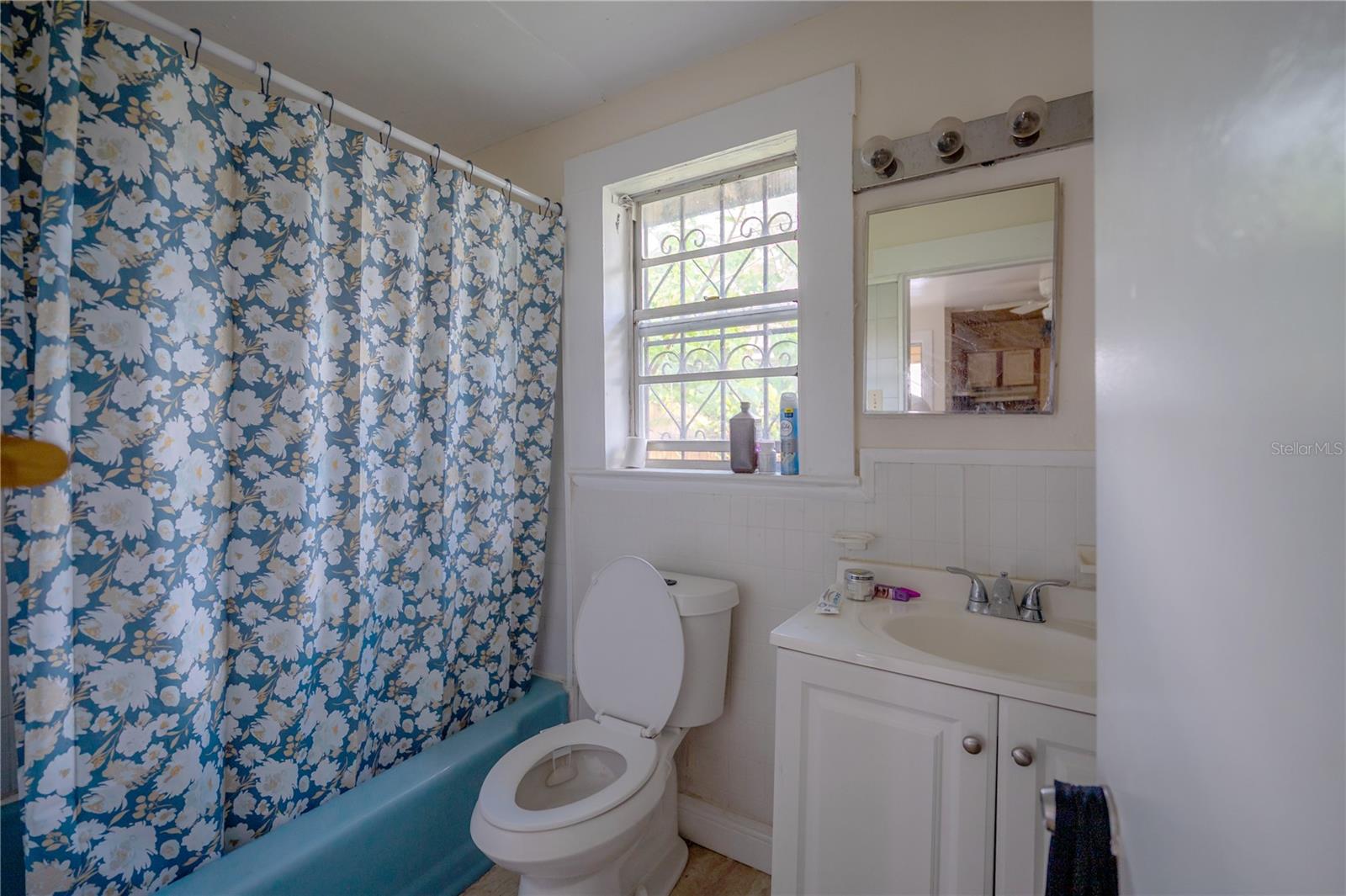 SULPHUR SPGS ADD - Residential Income