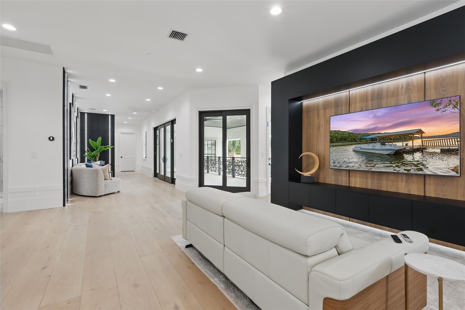 KEENES POINTE - Residential