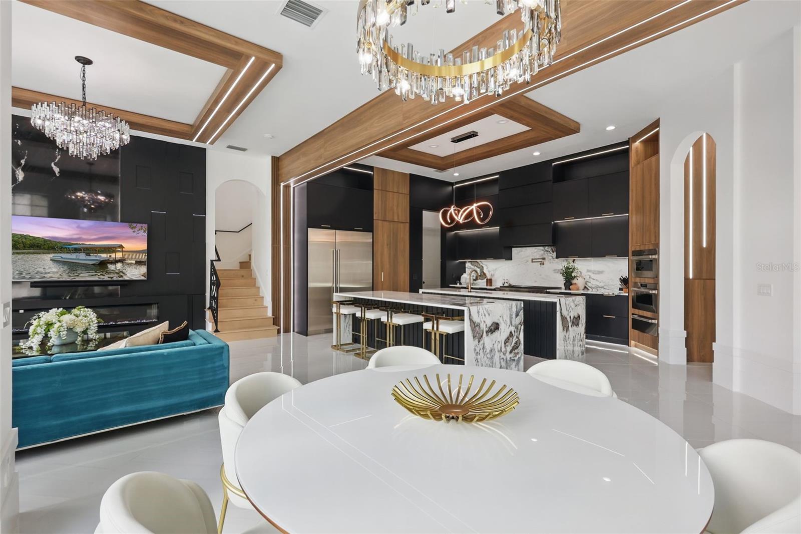 KEENES POINTE - Residential