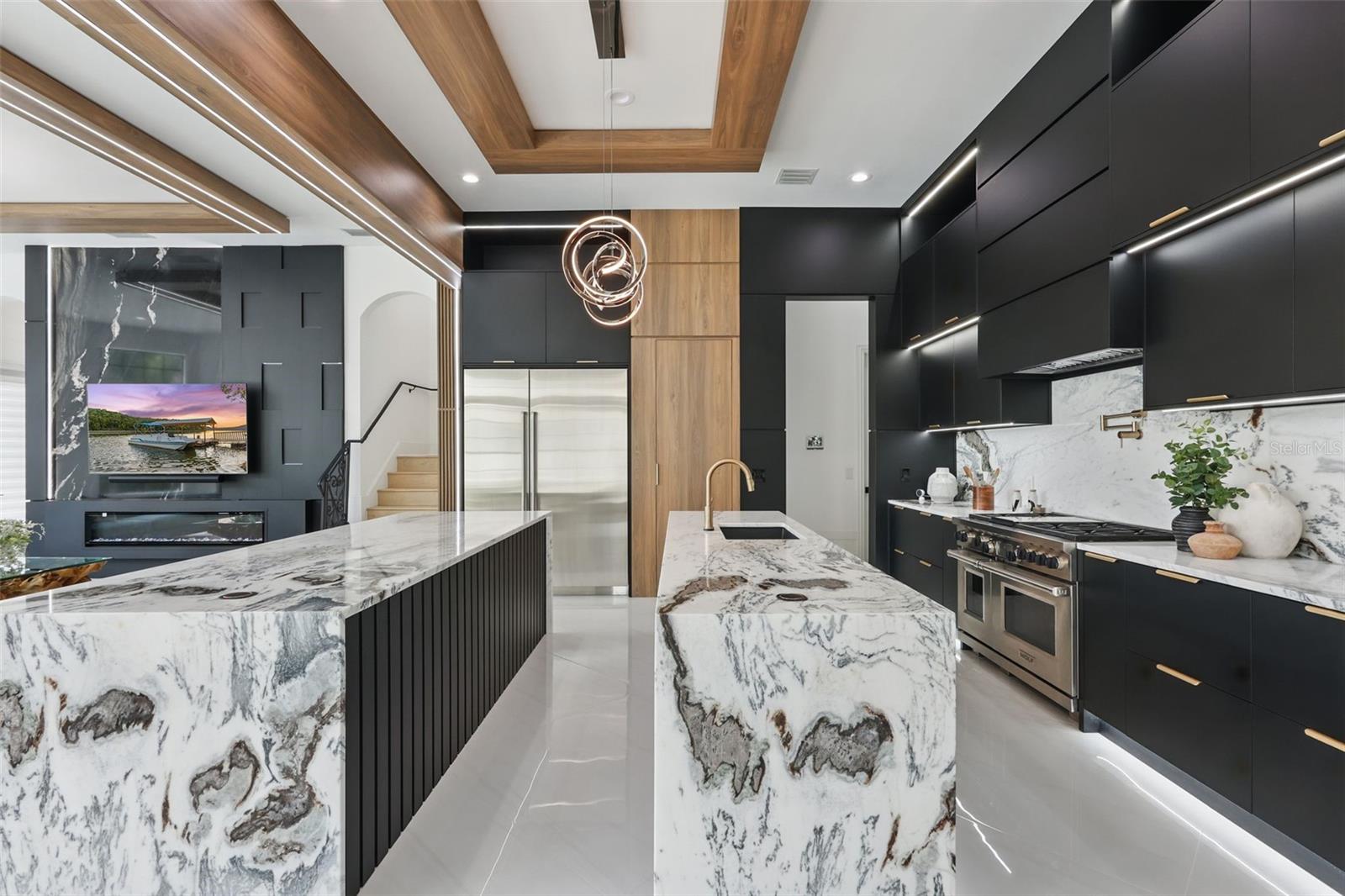 KEENES POINTE - Residential