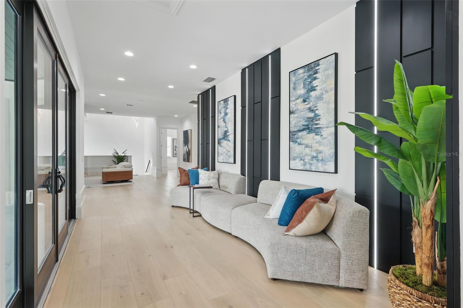 KEENES POINTE - Residential