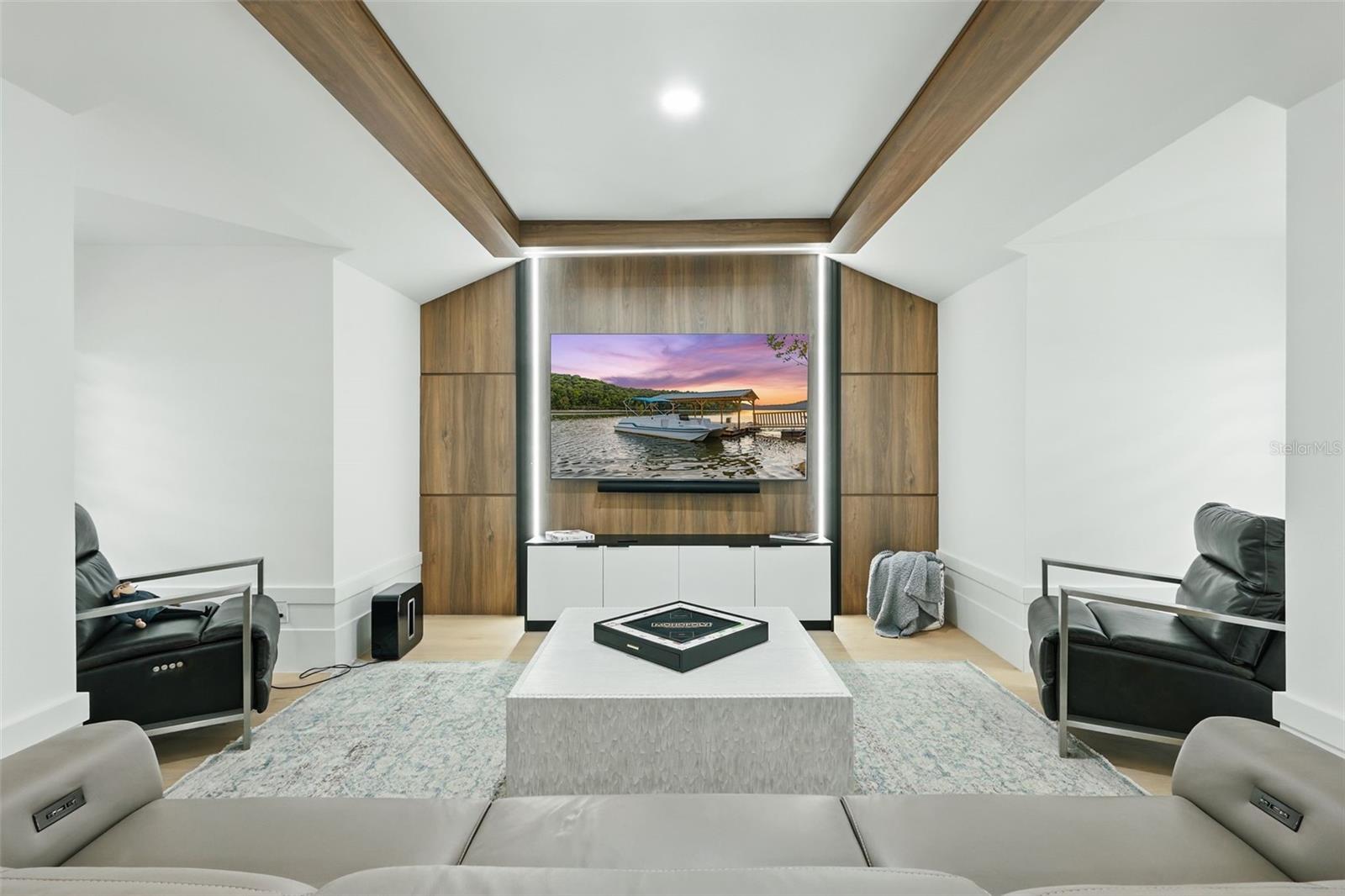 KEENES POINTE - Residential