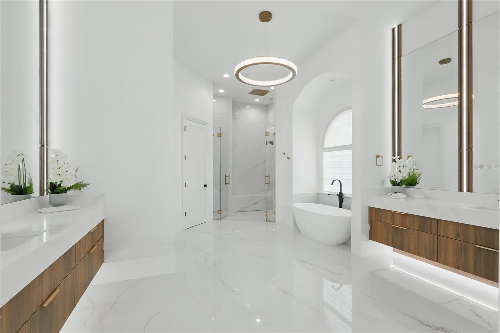 KEENES POINTE - Residential