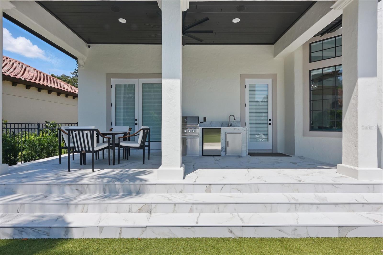 KEENES POINTE - Residential