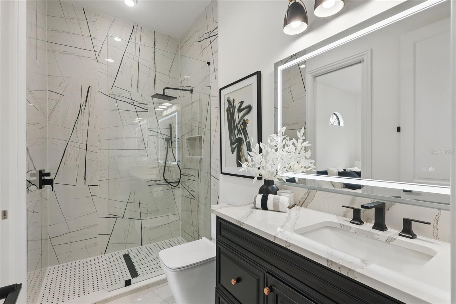 KEENES POINTE - Residential