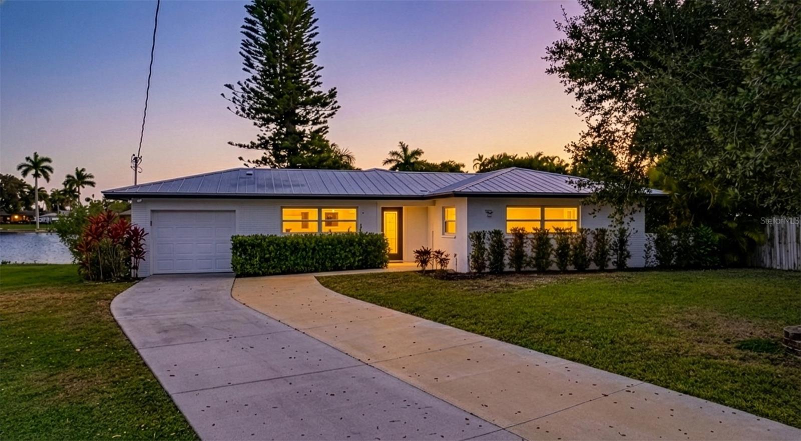 RIVER FOREST - Residential