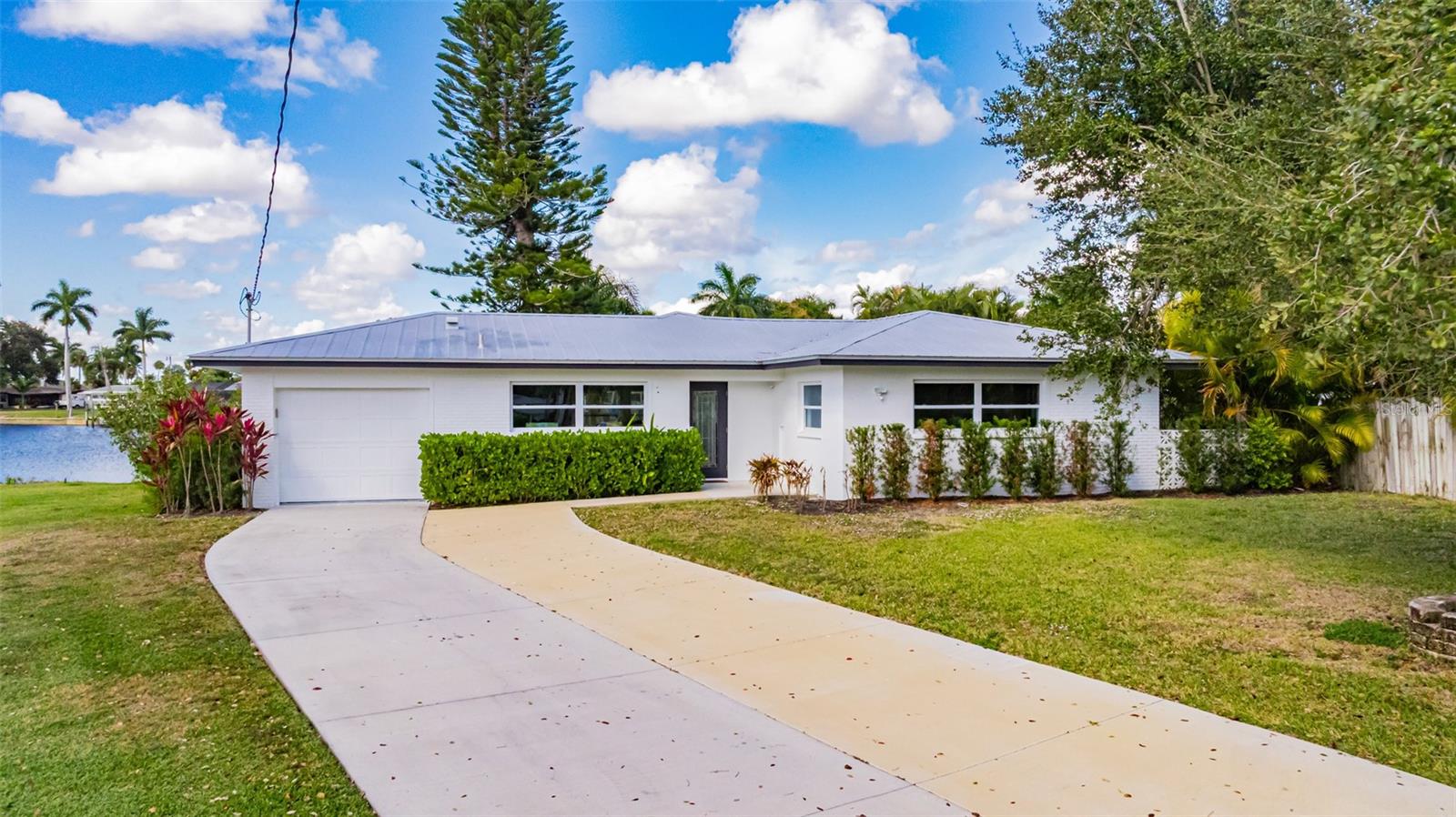 RIVER FOREST - Residential