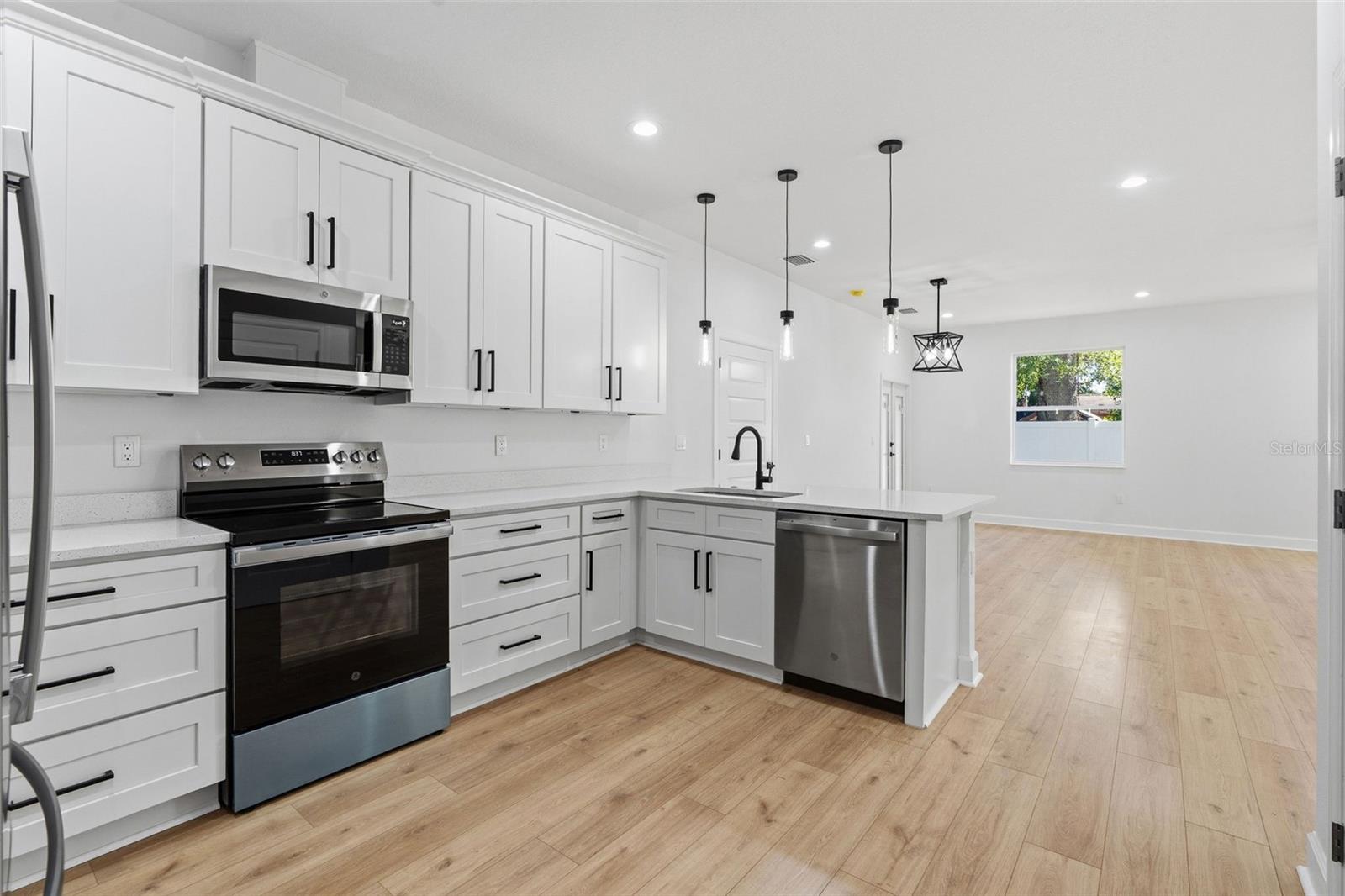 ENGLEWOOD - Residential