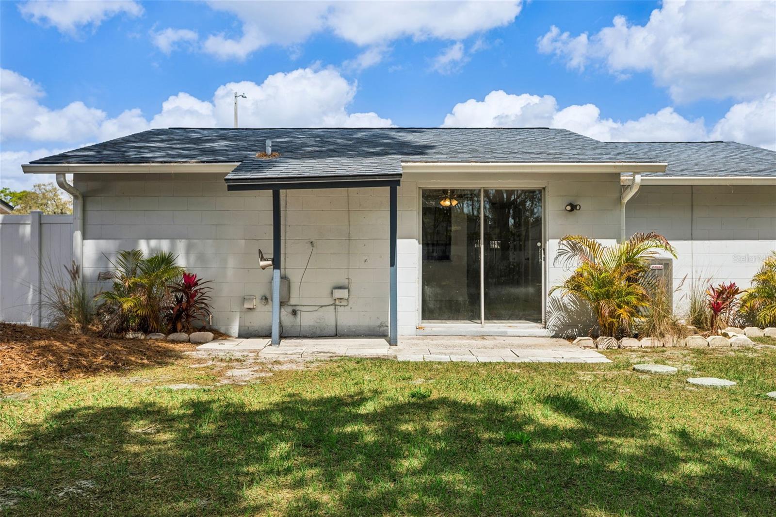 TOWNN COUNTRY PARK UNIT 57 - Residential Lease