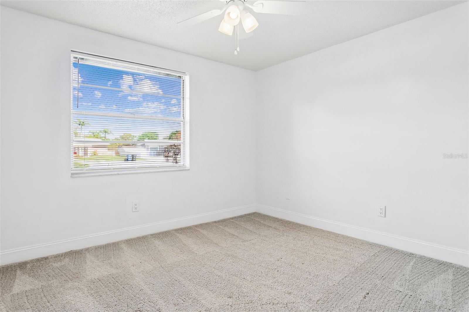 TOWNN COUNTRY PARK UNIT 57 - Residential Lease