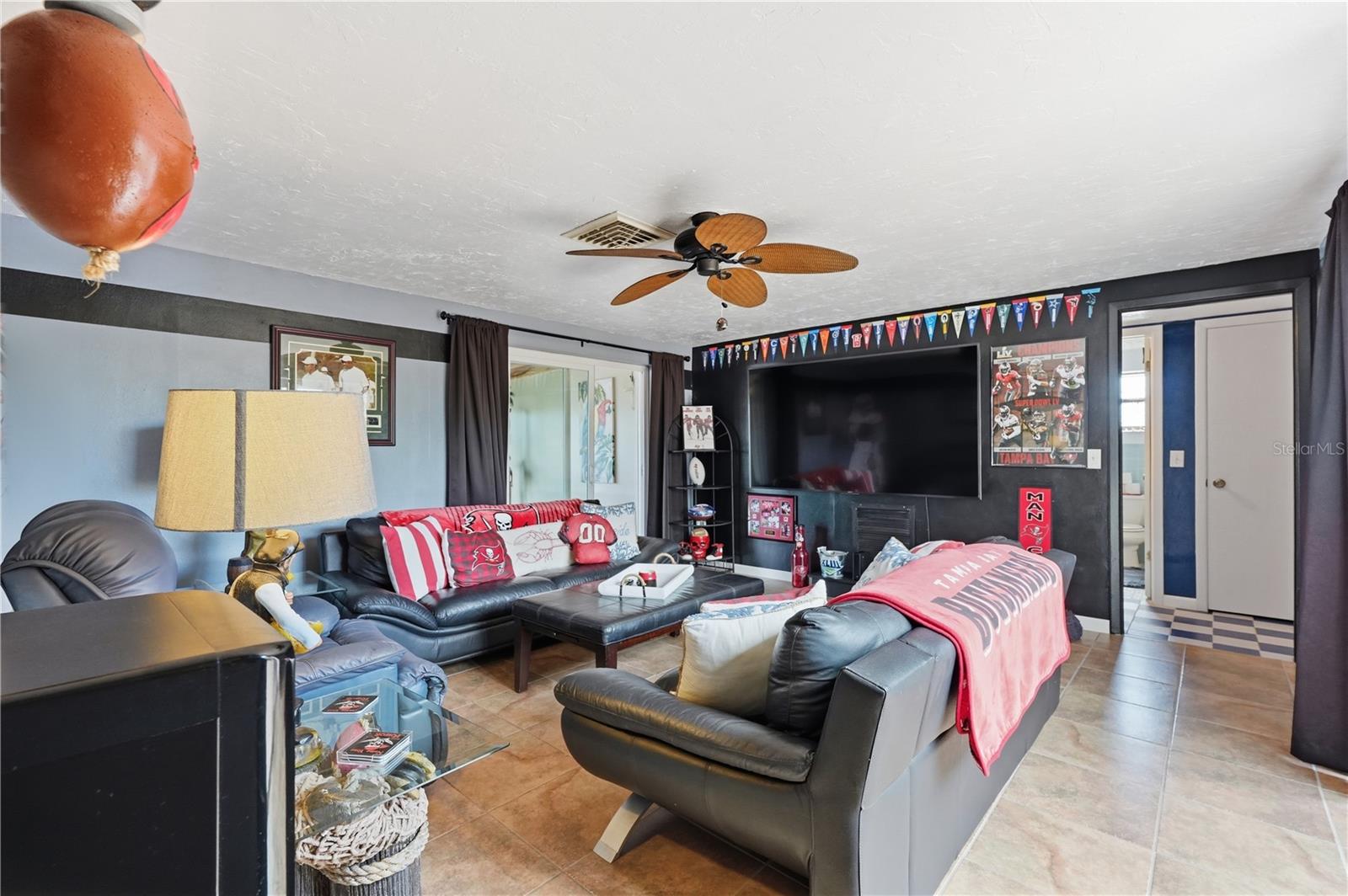 LEISURE BEACH - Residential