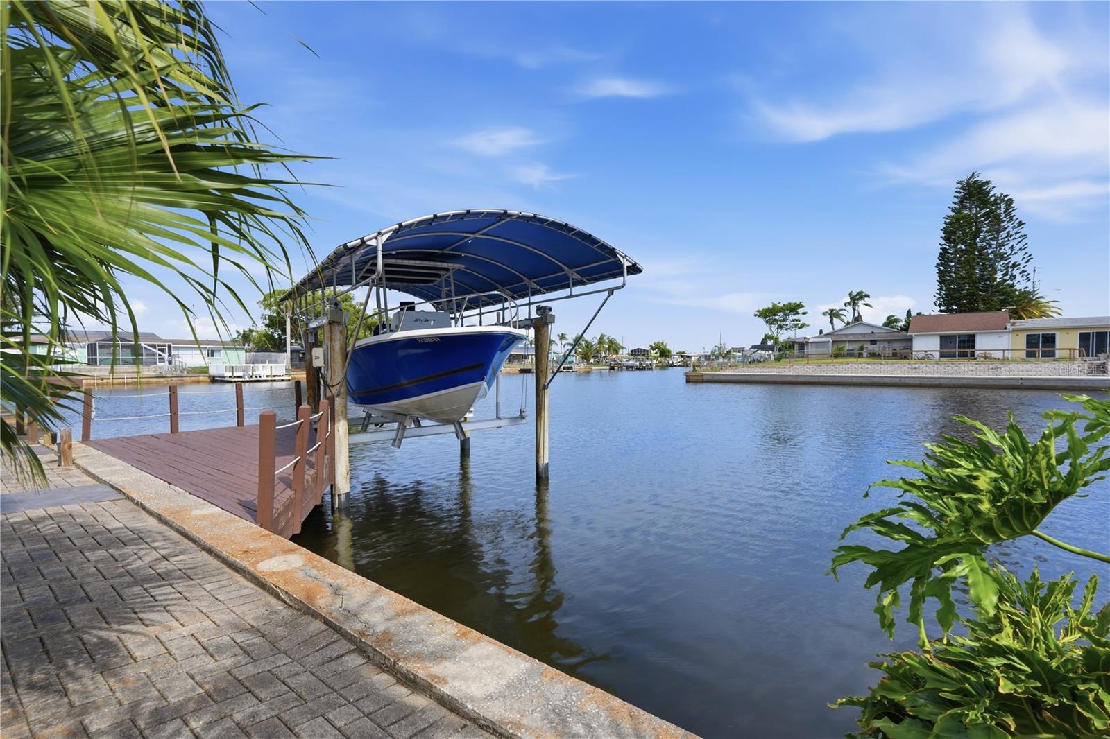 LEISURE BEACH - Residential